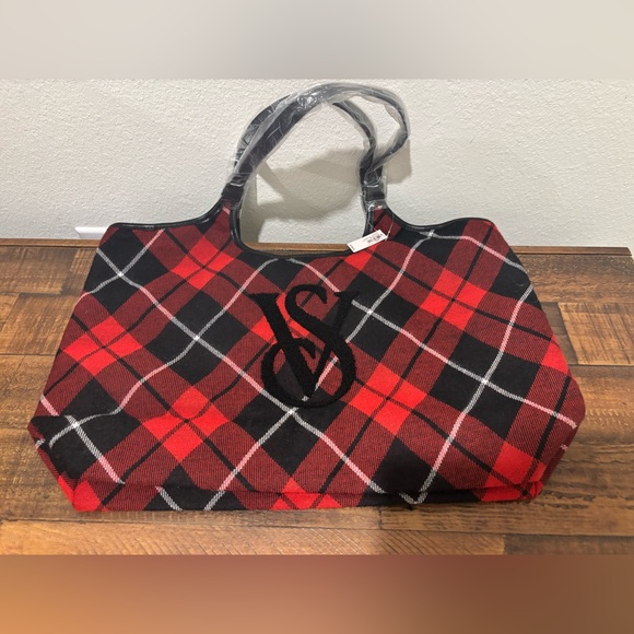 Victoria's Secret Red and Black Plaid Tote - Picture 1 of 4